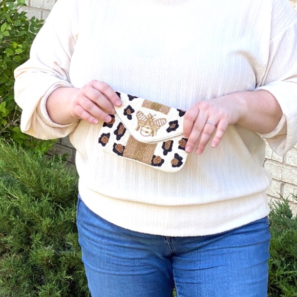 SASHA Leopard & Bee Beaded Shoulder Envelope Purse - Picture 7 of 9